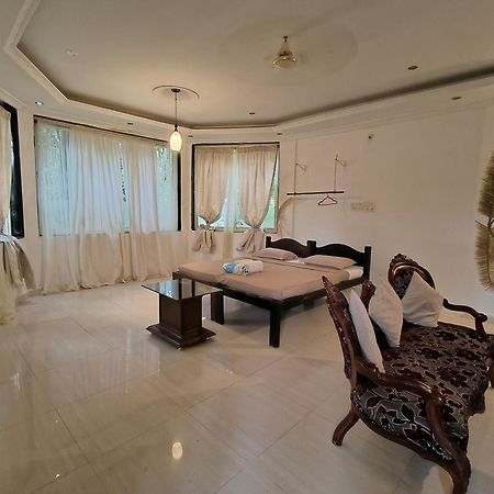 J-House, Spacious Apartments With Balconies, Thalassa 1Min Away Siolim Extérieur photo
