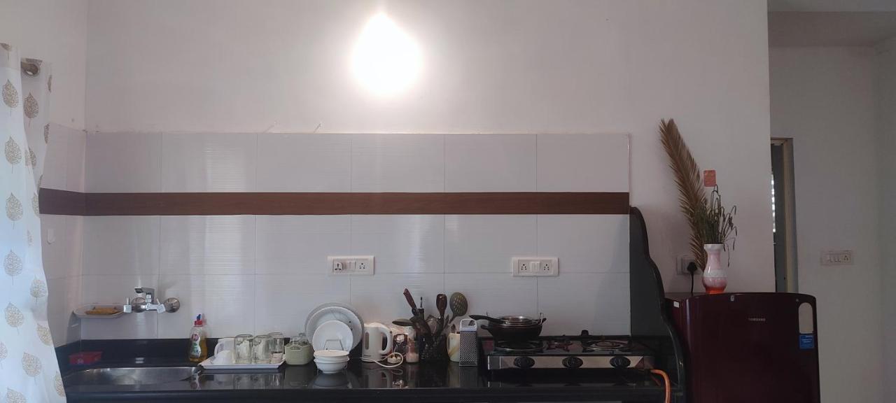 J-House, Spacious Apartments With Balconies, Thalassa 1Min Away Siolim Extérieur photo