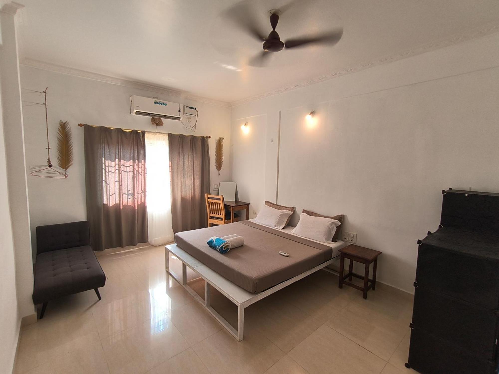 J-House, Spacious Apartments With Balconies, Thalassa 1Min Away Siolim Extérieur photo
