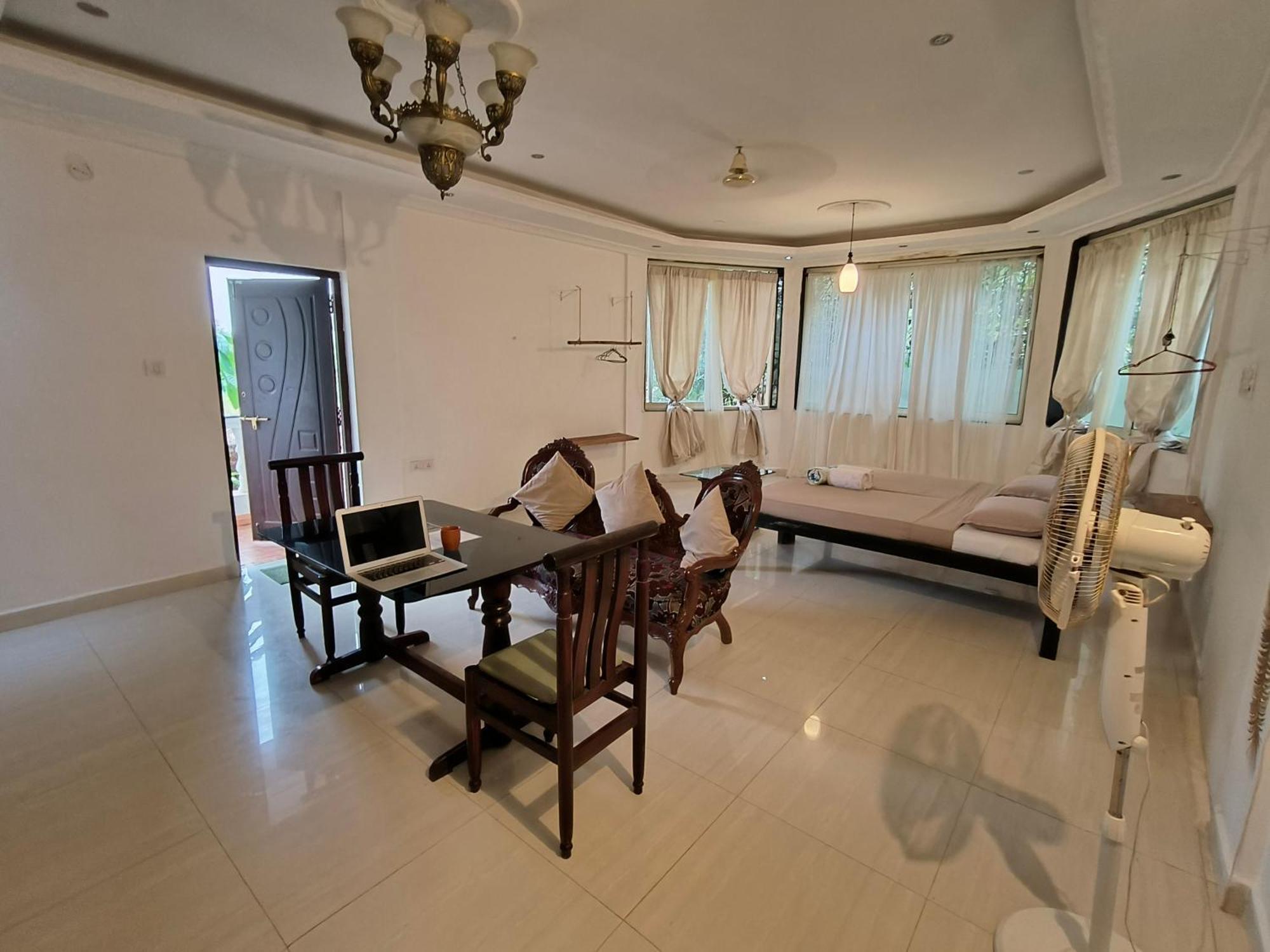 J-House, Spacious Apartments With Balconies, Thalassa 1Min Away Siolim Extérieur photo