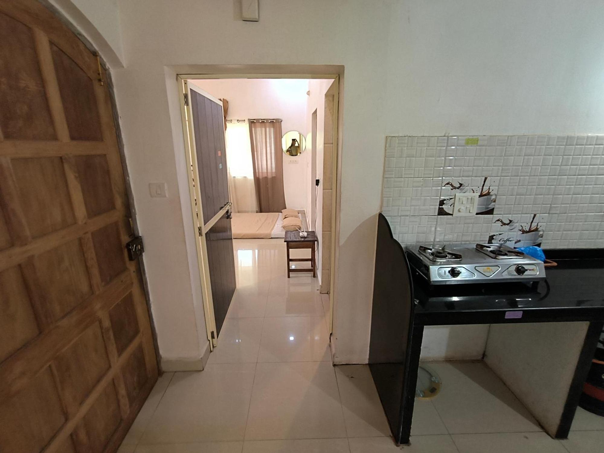 J-House, Spacious Apartments With Balconies, Thalassa 1Min Away Siolim Chambre photo